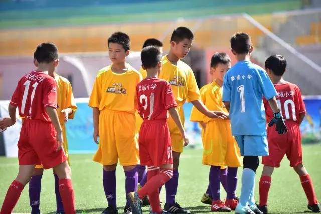 塔图姆30分内史密斯26+12 步行者3连胜被终结